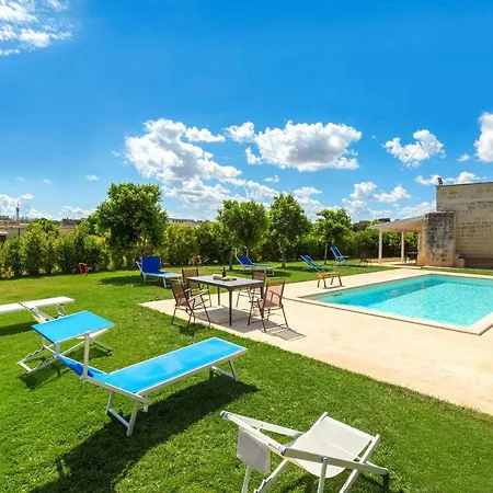 Queen By Perle Di Puglia