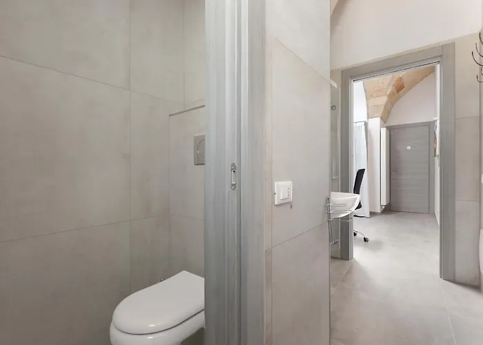 Queen By Perle Di Puglia *